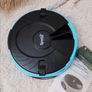 QPets Automatic Pet Feeder